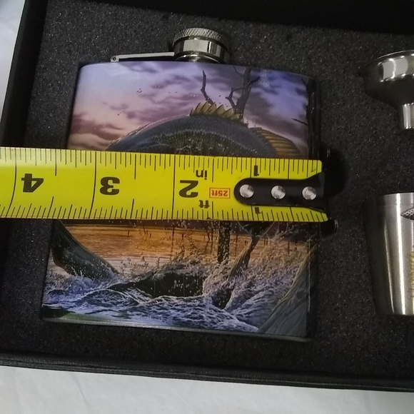 RIVERS Edge Products Bass Flask Shot Glass Stainless Steel Gift Pack NEW! - Picture 6 of 8